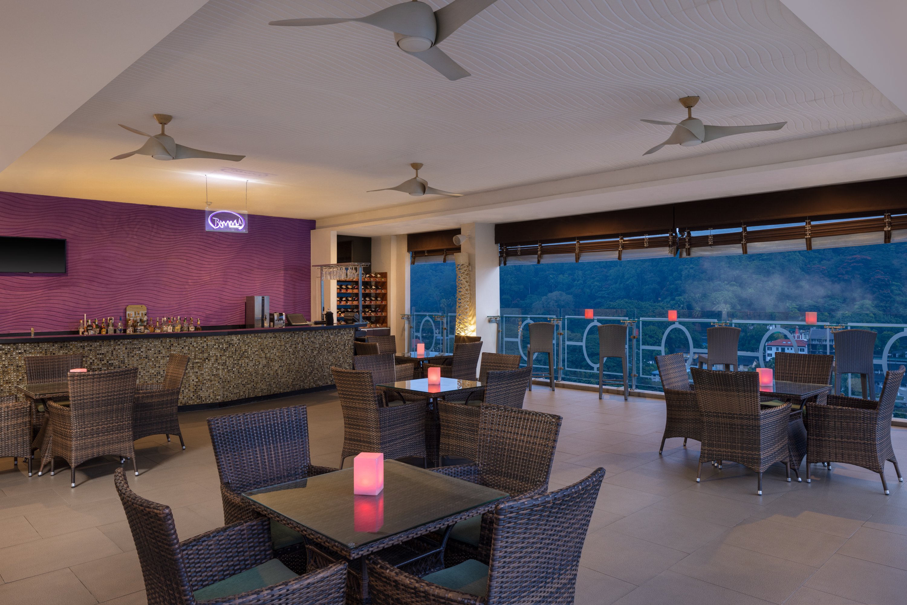 RADISSON KANDY